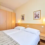 Aurora Plava Laguna 4* 乌马格