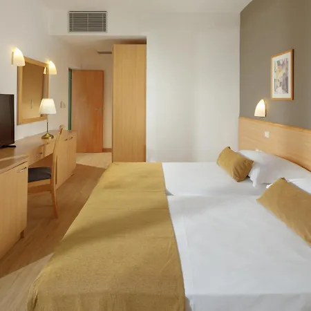 Aurora Plava Laguna Hotel 4*