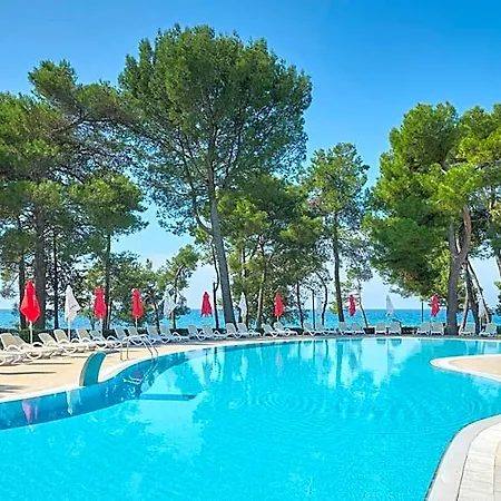 Hotel Aurora Plava Laguna 4*