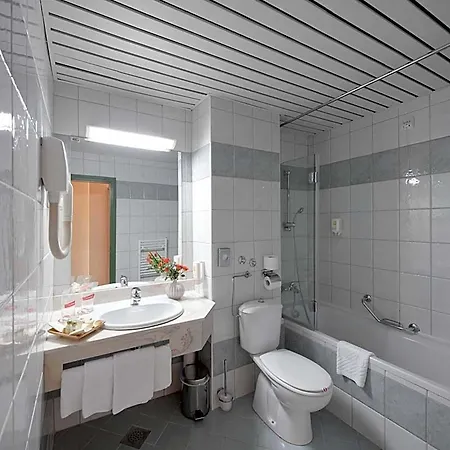 Aurora Plava Laguna מלון 4*