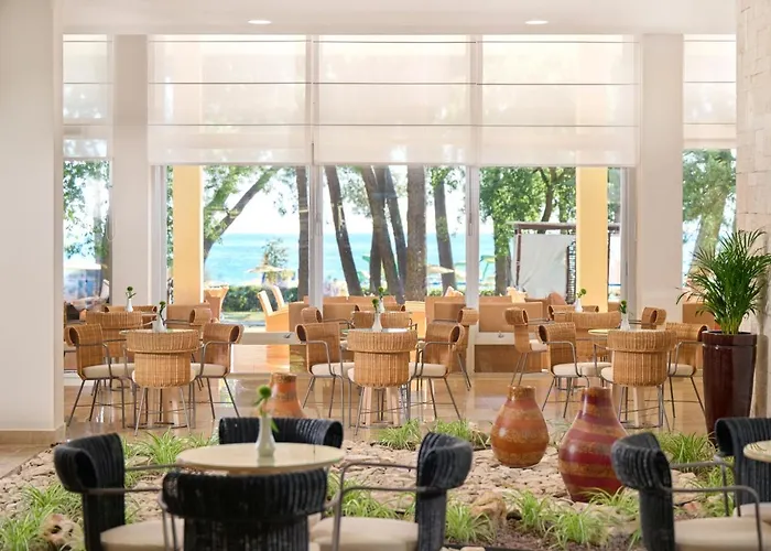 Aurora Plava Laguna Отель