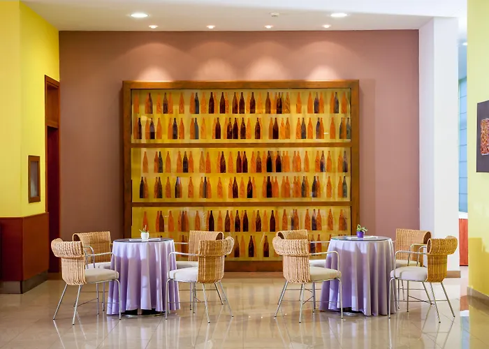 Отель Aurora Plava Laguna Умаг