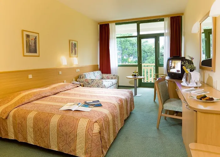 Aurora Plava Laguna Отель